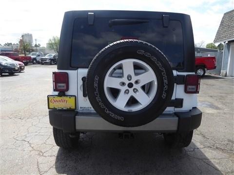 Jeep Wrangler Unlimited 4WD 4dr Freedom Edition 2012