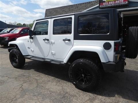 Jeep Wrangler Unlimited 4WD 4dr Freedom Edition 2012