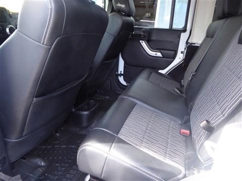 Jeep Wrangler Unlimited 4WD 4dr Freedom Edition 2012