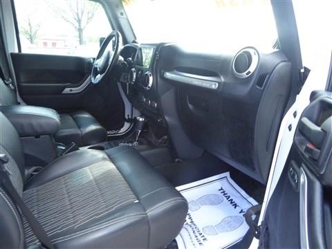 Jeep Wrangler Unlimited 4WD 4dr Freedom Edition 2012