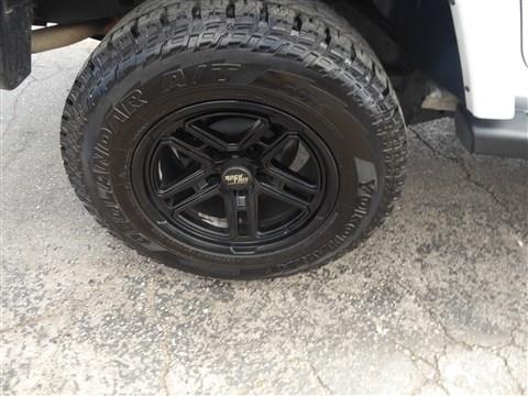 Jeep Wrangler Unlimited 4WD 4dr Freedom Edition 2012