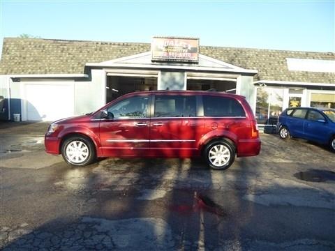 Chrysler Town & Country 4dr Wgn Touring-L 2012