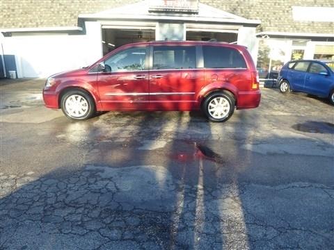 Chrysler Town & Country 4dr Wgn Touring-L 2012