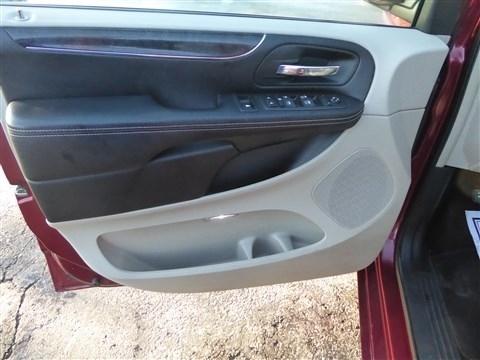 Chrysler Town & Country 4dr Wgn Touring-L 2012