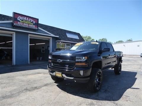 Chevrolet Silverado 1500 4WD Crew Cab 143.5" LT w/2LT 2017