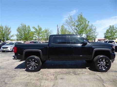 Chevrolet Silverado 1500 4WD Crew Cab 143.5" LT w/2LT 2017