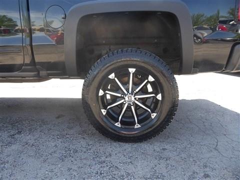 Chevrolet Silverado 1500 4WD Crew Cab 143.5" LT w/2LT 2017