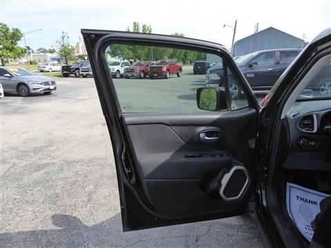 Jeep Renegade FWD 4dr Latitude 2015
