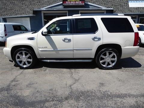 Cadillac Escalade AWD 4dr Luxury 2013