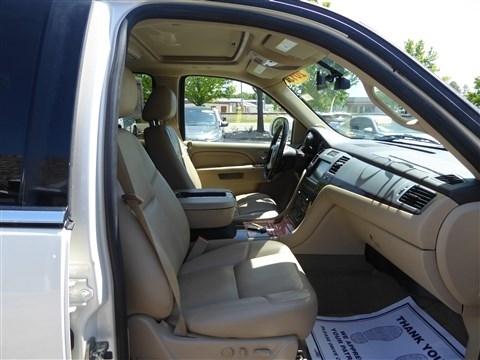 Cadillac Escalade AWD 4dr Luxury 2013