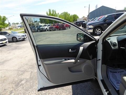 Nissan Rogue FWD 4dr S 2010