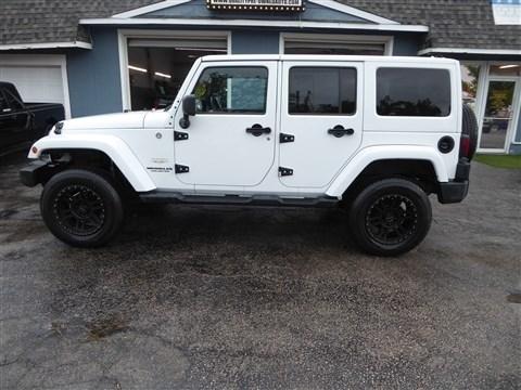 Jeep Wrangler Unlimited 4WD 4dr Sahara 2012