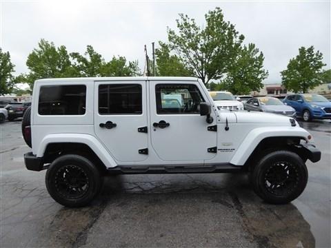 Jeep Wrangler Unlimited 4WD 4dr Sahara 2012