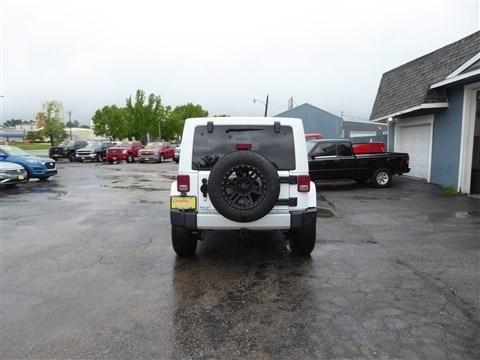 Jeep Wrangler Unlimited 4WD 4dr Sahara 2012