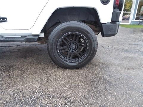 Jeep Wrangler Unlimited 4WD 4dr Sahara 2012