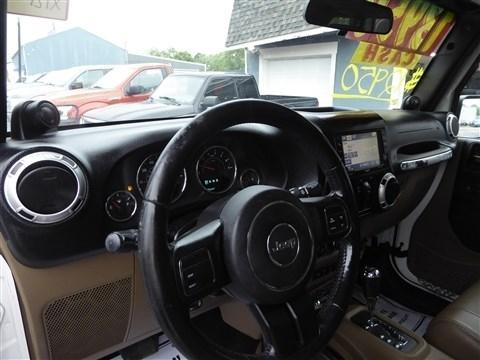 Jeep Wrangler Unlimited 4WD 4dr Sahara 2012