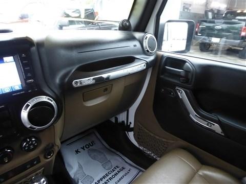 Jeep Wrangler Unlimited 4WD 4dr Sahara 2012