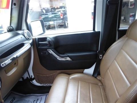 Jeep Wrangler Unlimited 4WD 4dr Sahara 2012