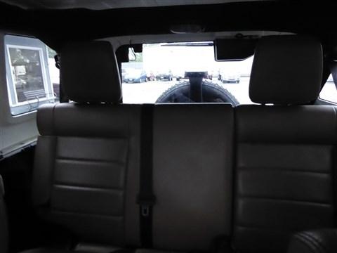 Jeep Wrangler Unlimited 4WD 4dr Sahara 2012