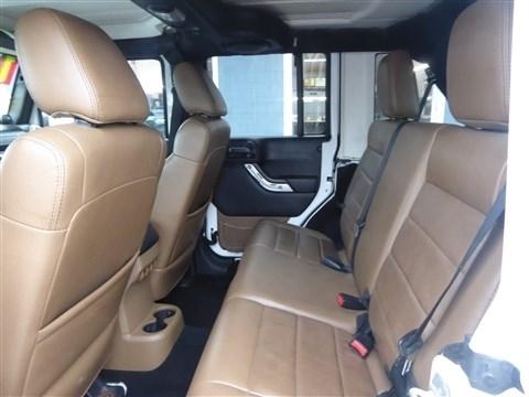Jeep Wrangler Unlimited 4WD 4dr Sahara 2012