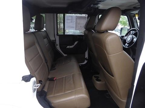 Jeep Wrangler Unlimited 4WD 4dr Sahara 2012