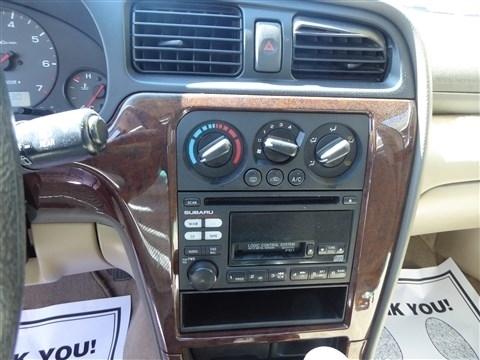 Subaru Legacy Wagon 5dr Outback Man. w/All Weather Pkg 2002