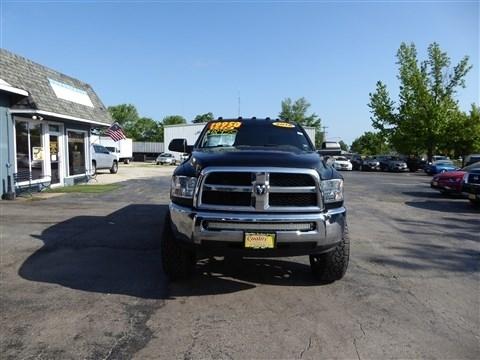 RAM 2500 Tradesman 4x4 Crew Cab 6'4" Box 2018