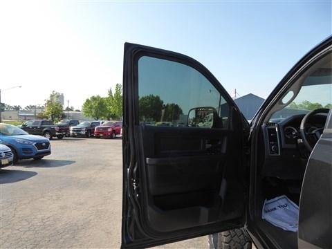 RAM 2500 Tradesman 4x4 Crew Cab 6'4" Box 2018