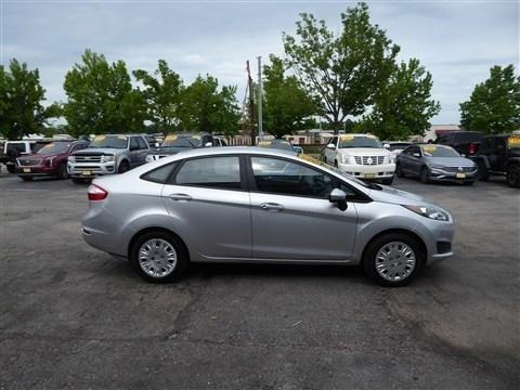 Ford Fiesta 4dr Sdn S 2014