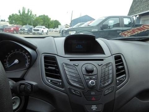 Ford Fiesta 4dr Sdn S 2014