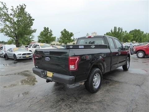 Ford F-150 4WD SuperCab 163" Lariat w/HD Payload Pkg 2015