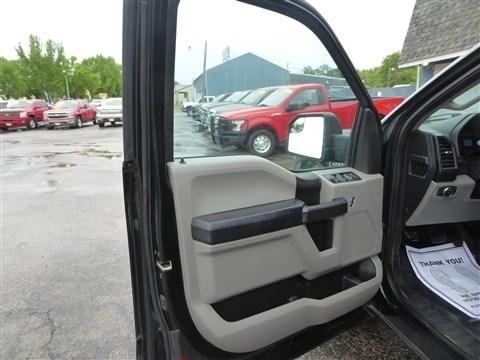 Ford F-150 4WD SuperCab 163" Lariat w/HD Payload Pkg 2015