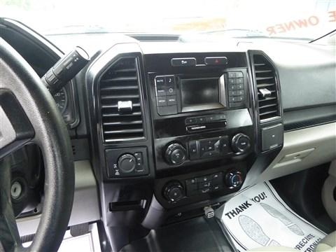 Ford F-150 4WD SuperCab 163" Lariat w/HD Payload Pkg 2015