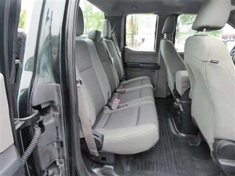 Ford F-150 4WD SuperCab 163" Lariat w/HD Payload Pkg 2015