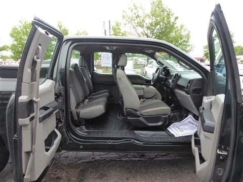 Ford F-150 4WD SuperCab 163" Lariat w/HD Payload Pkg 2015