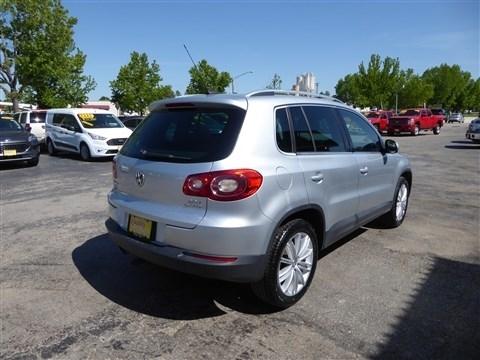 Volkswagen Tiguan 4WD 4dr S 4Motion 2011