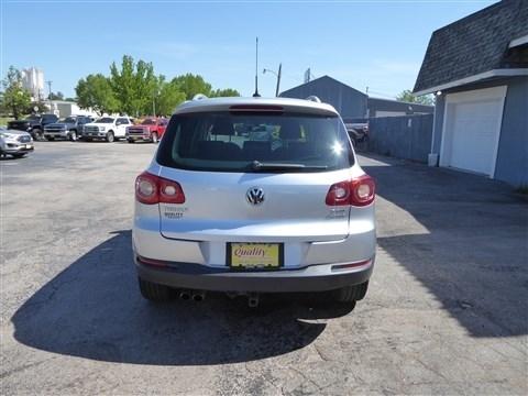 Volkswagen Tiguan 4WD 4dr S 4Motion 2011