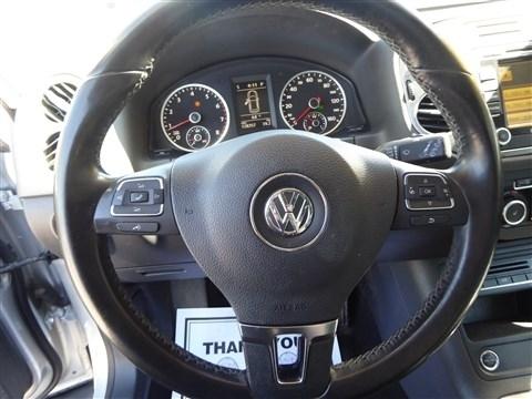 Volkswagen Tiguan 4WD 4dr S 4Motion 2011