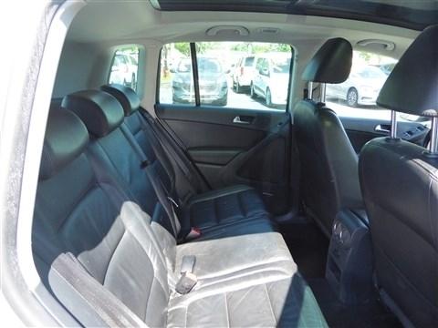 Volkswagen Tiguan 4WD 4dr S 4Motion 2011