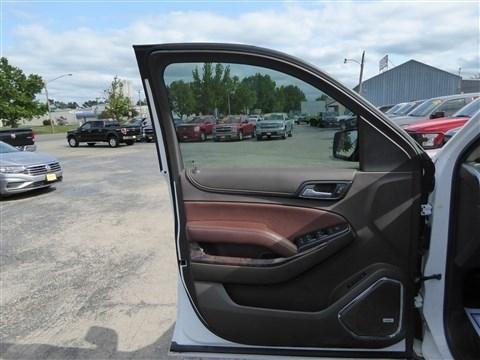 Chevrolet Suburban 4WD 4dr LTZ 2015