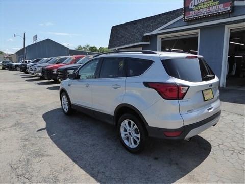Ford Escape SEL FWD 2019
