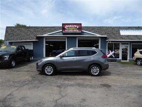 2017 Nissan Rogue SV FWD's photo