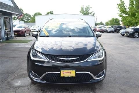 Chrysler Pacifica Limited FWD 2017