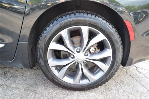 Chrysler Pacifica Limited FWD 2017