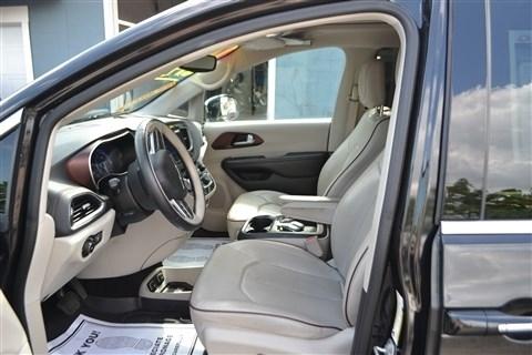 Chrysler Pacifica Limited FWD 2017