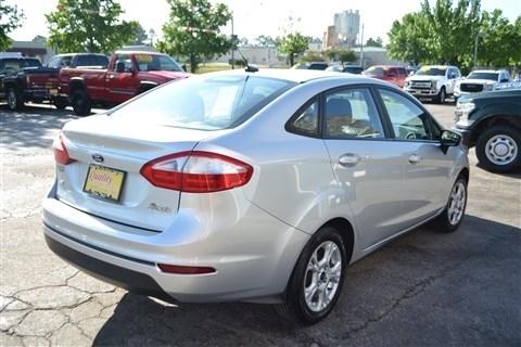 Ford Fiesta 4dr Sdn SE 2016