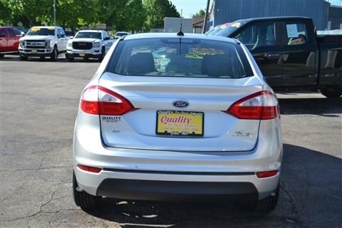 Ford Fiesta 4dr Sdn SE 2016
