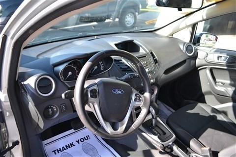 Ford Fiesta 4dr Sdn SE 2016