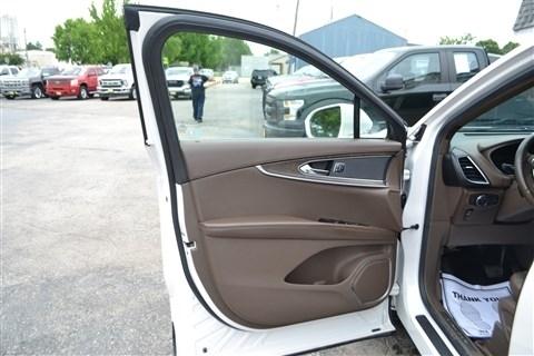 Lincoln MKX AWD 4dr Reserve 2016
