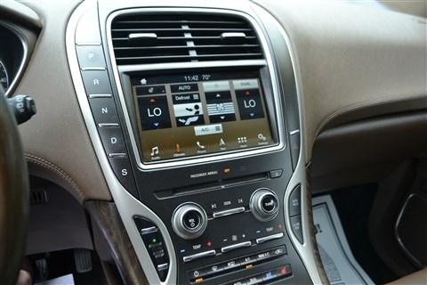 Lincoln MKX AWD 4dr Reserve 2016
